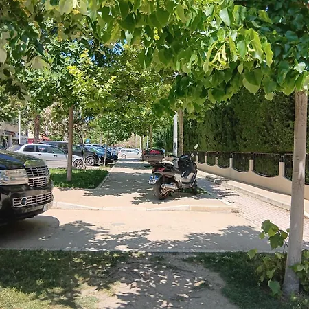 Donika Gjoshi Apartamento Polisi i Vogel